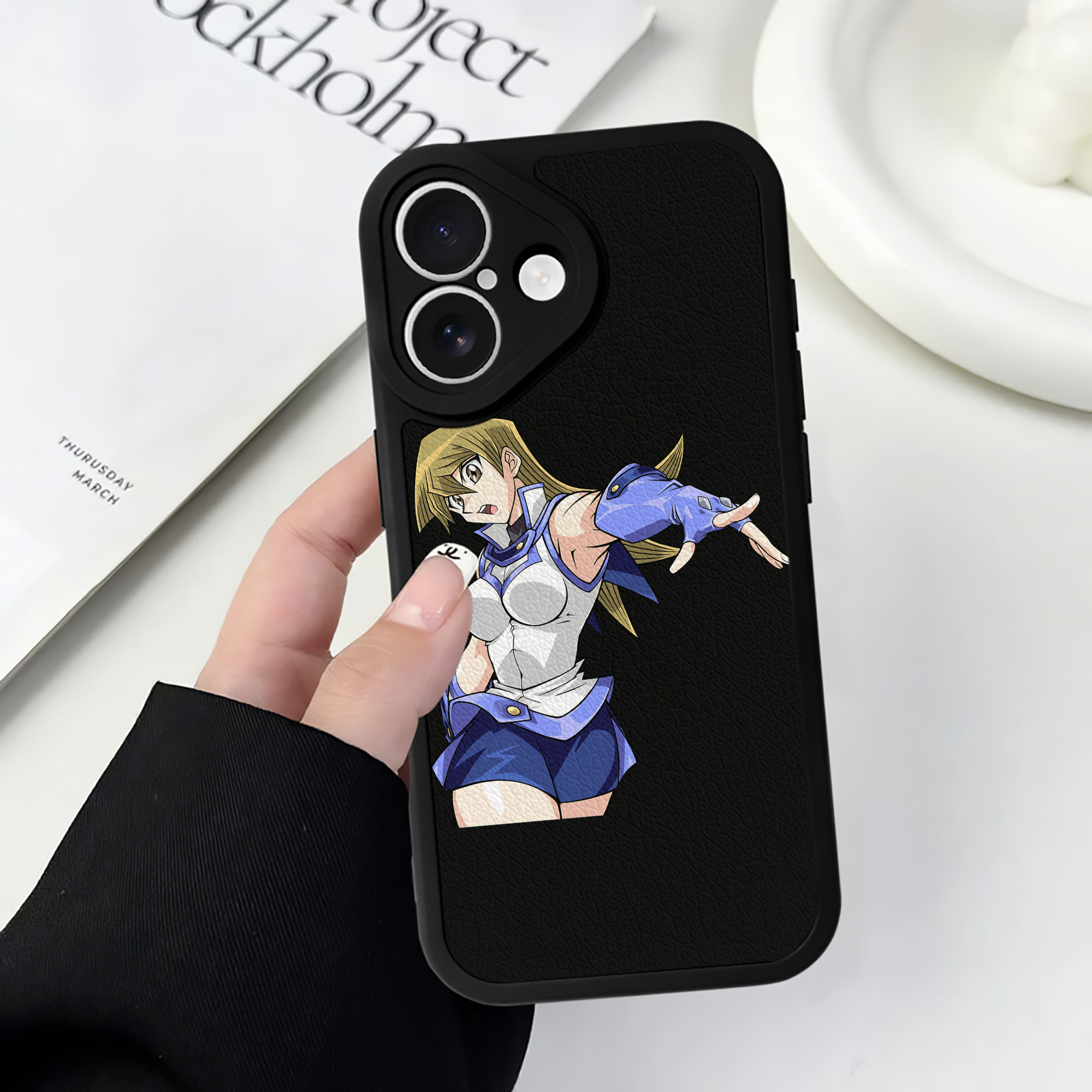 遊☆戯☆王 Yu-Gi-Oh! 【iPhone 16シリーズ対応】シリコンスマホケース（レザー調） 材質：シリコン